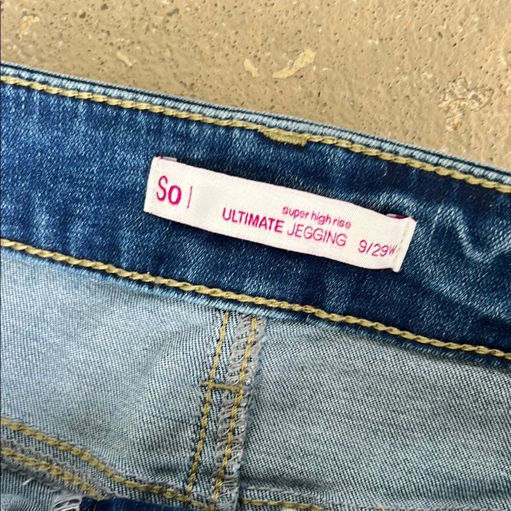 New SO super high-rise ultimate jegging with Modern Distressing - Picture 2 of 16